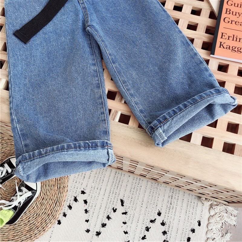 Kids Wide-Leg Denim Jeans with Adjustable Belt image 3