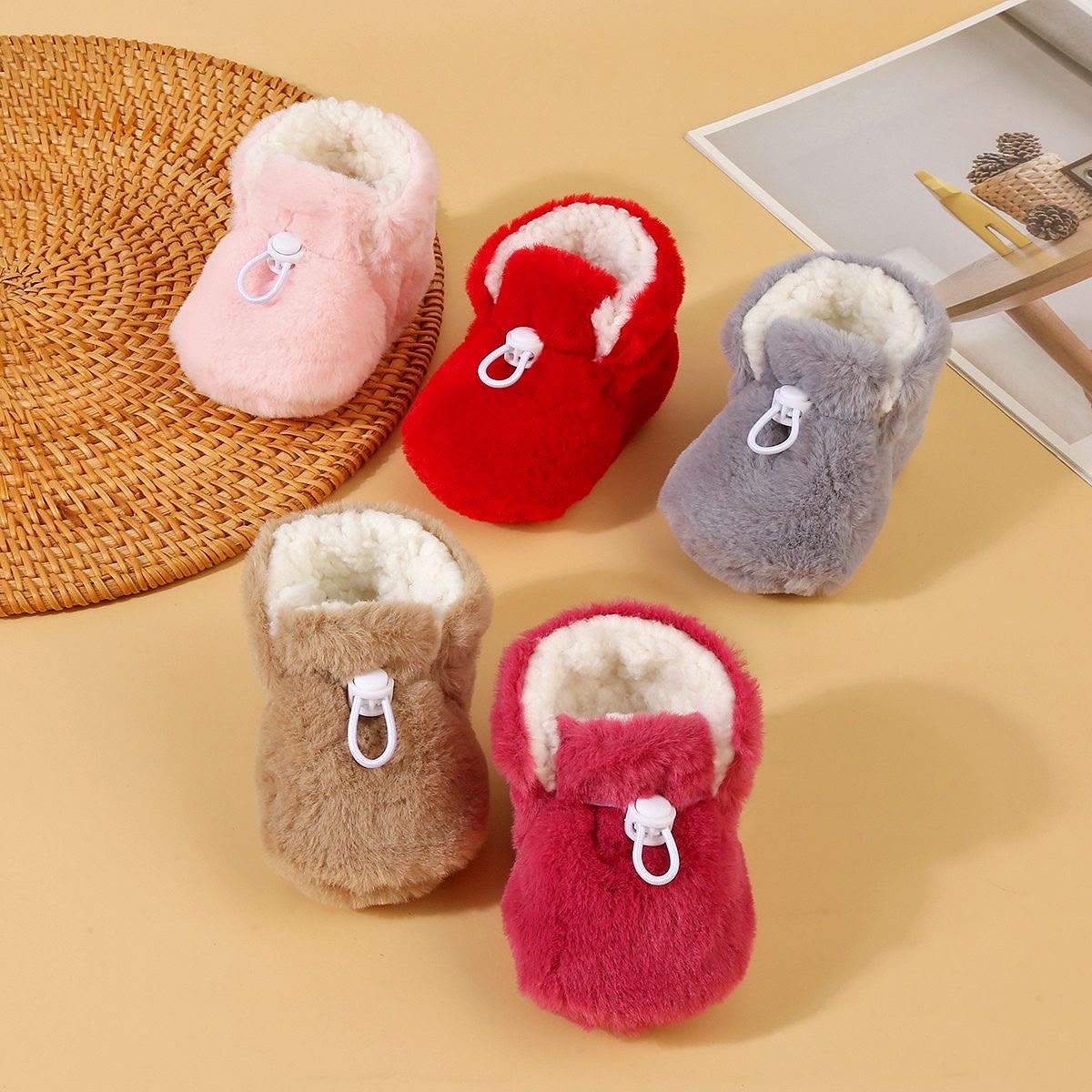 Baby Plush Winter Booties – Warm Fleece Soft Sole Pre-Walker Shoes